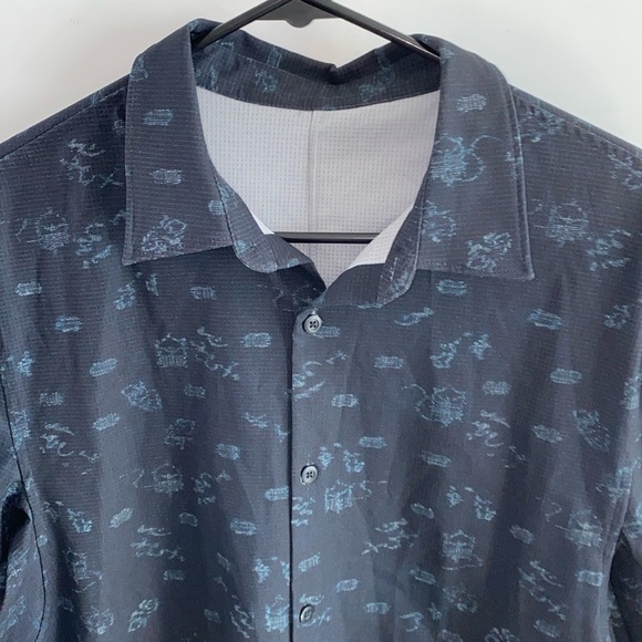 Men’s Airing Easy Black Patterned Polo - Picture 2 of 4